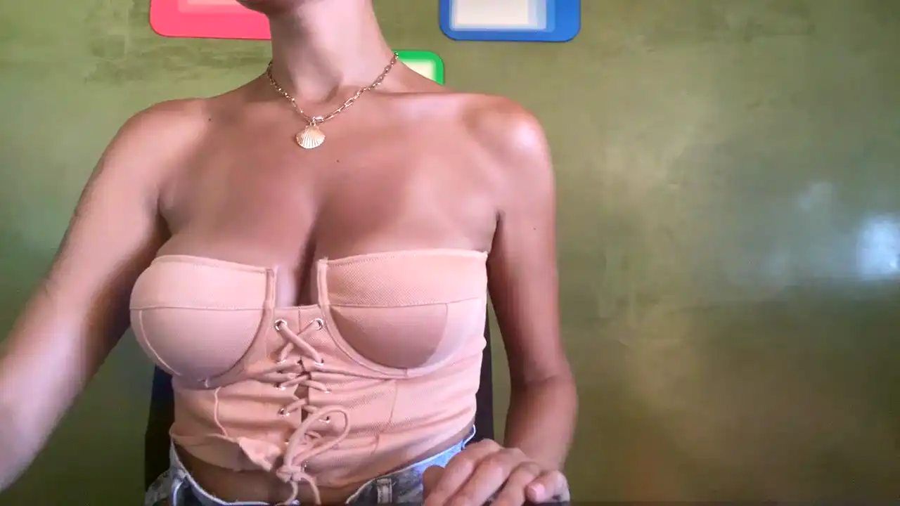 Patrymalaga - Amateur.tv Live Video Recording - 2025 04-08 21:05:57