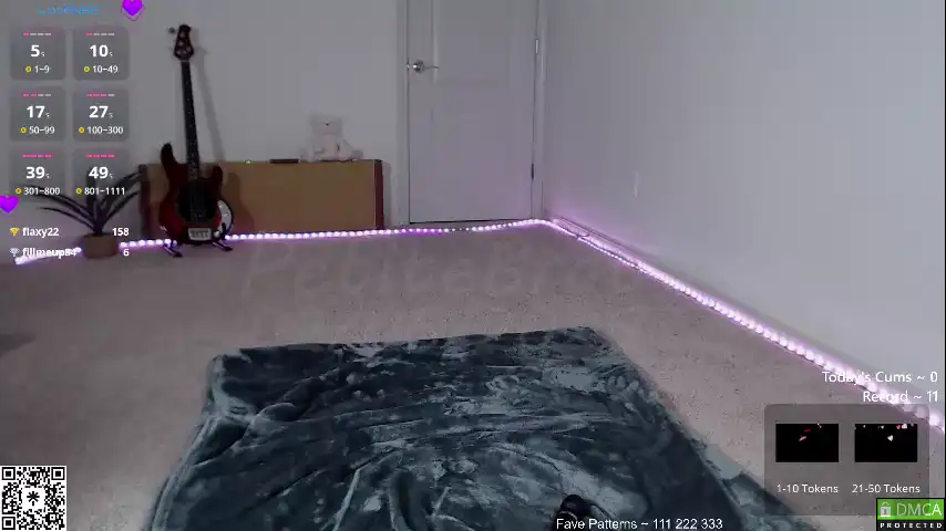 Petitebrat - Chaturbate Hot Show Video - 2025 05-08 02:11:45
