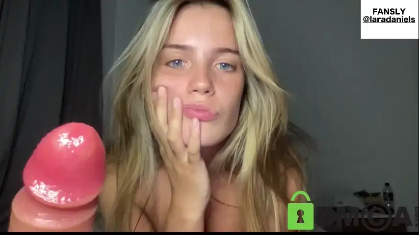 Petiteminxlara - Chaturbate Hot Show Video - 2025 02-04 25:05:35