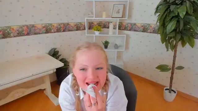 Petula-Hamm - Flirt4Free Free Video - 2025 02-11 24:56:31