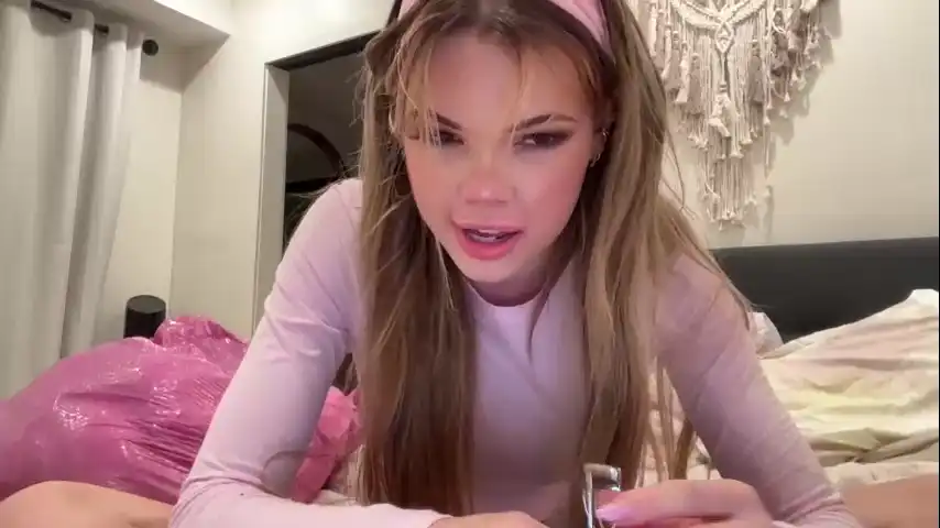 Realjadebri - Chaturbate Record Video - 2025 01-14 21:56:03