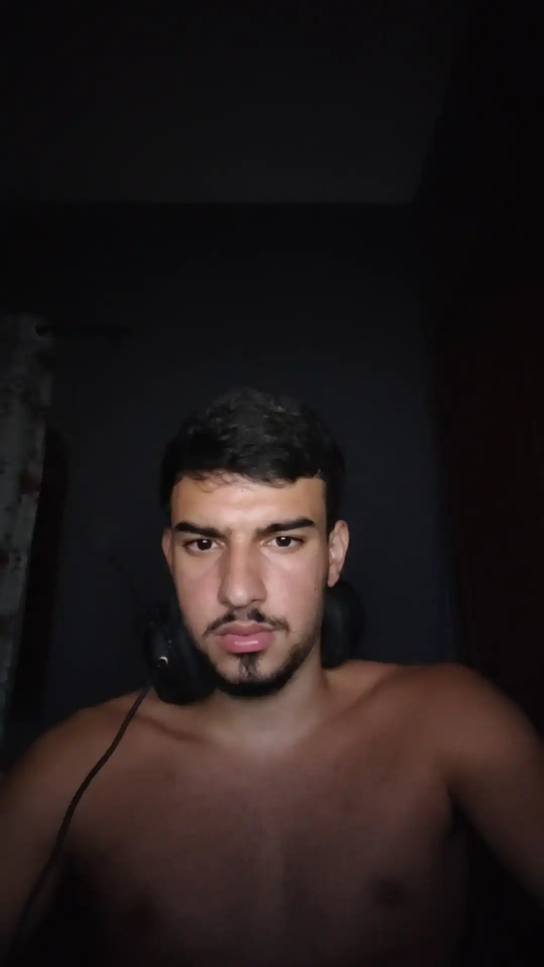 Robsonhaha - Cam4 Live Video Recording - 2025 05-07 04:18:08