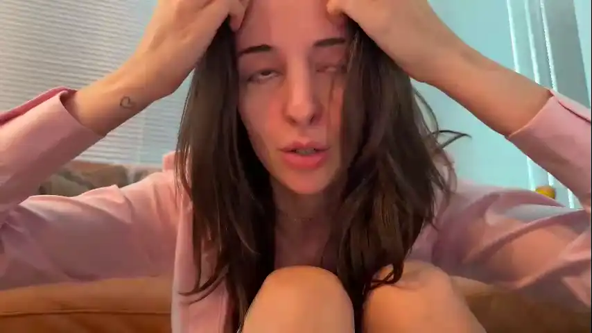 Rosykindred - Chaturbate Record Video - 2025 04-11 21:25:43