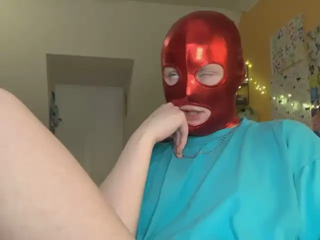 Rubyred4 - Stripchat Live Video Recording - 2025 05-02 11:37:05