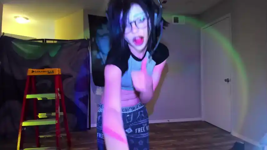 Salemhex - Chaturbate Live Video Recording - 2025 02-04 09:32:53