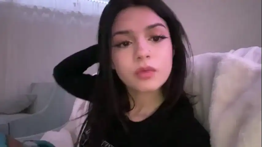 Samantha1282 - Chaturbate Live Video Recording - 2025 04-02 23:56:16