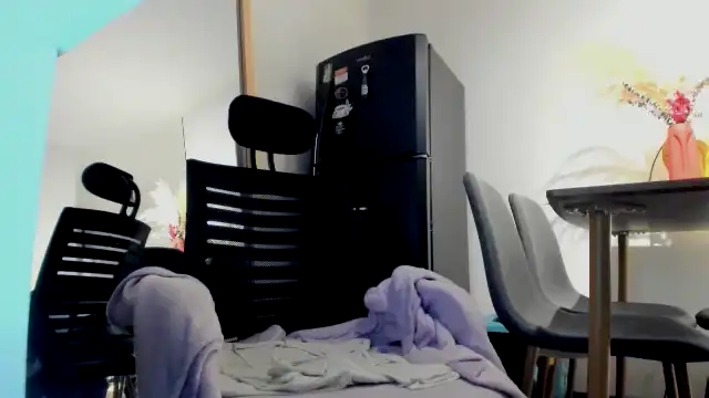 Sarahcherry - Myfreecams Live Video Recording - 2025 03-05 24:58:40