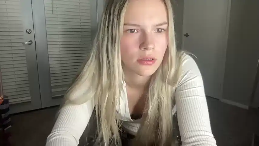 Sarahcupcakes2005 - Chaturbate Record Video - 2025 03-10 21:25:46