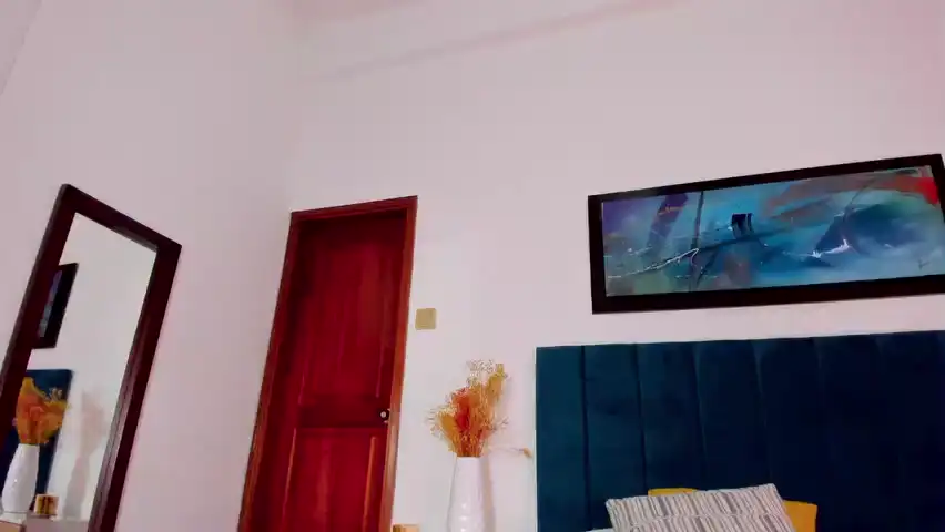 Scarletjonnes - Amateur.tv Record Video - 2025 05-04 14:29:04