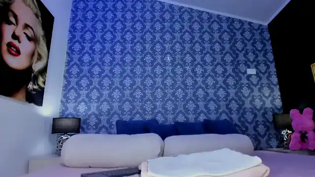 Shelynna - Flirt4Free Hot Show Video - 2025 01-02 11:17:46