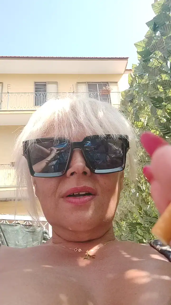 Sigrid_Hot - Cam4 Hot Show Video - 2025 04-10 19:17:42