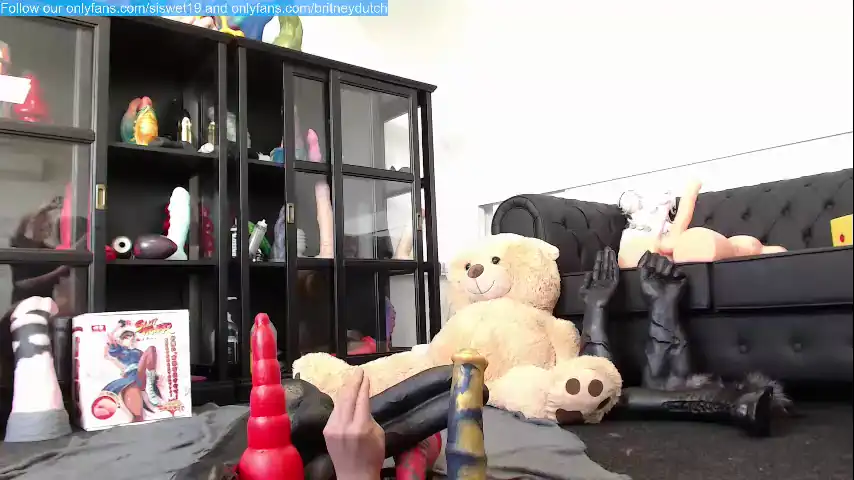Siswet19 - Chaturbate Private Video - 2025 02-03 27:59:08