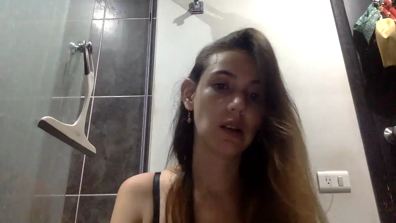 Skyblue24090S - Cam4 Private Video - 2025 03-11 16:35:24