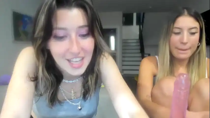 Sluttylilsister - Chaturbate Record Video - 2025 03-04 09:36:24