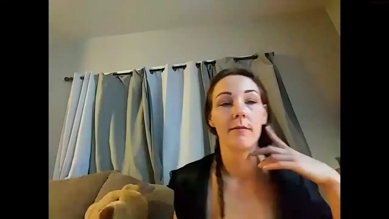 Kyliekane2022 - Chaturbate Record Video - 2025 02-11 20:44:00