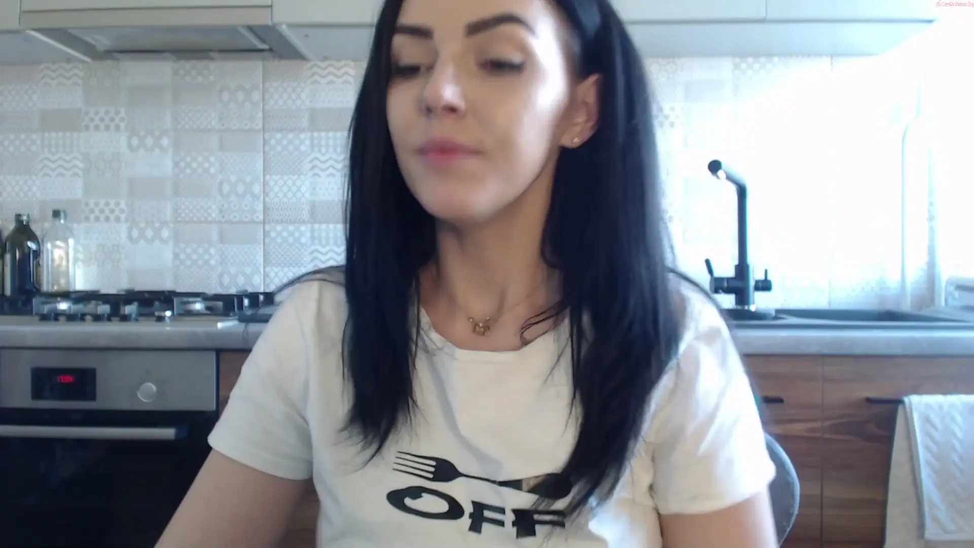 Missnelly - Chaturbate Record Video - 2025 02-03 17:44:17